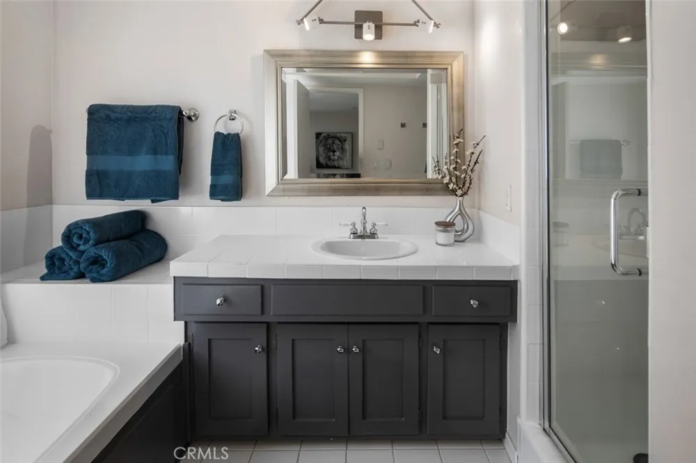 10365 Almayo Avenue #6 Los Angeles, CA 90064