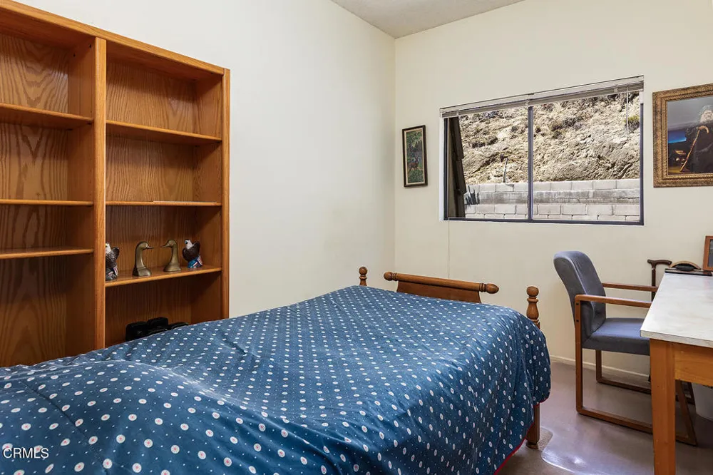 1861 Oakmont Terrace Glendale, CA 91208