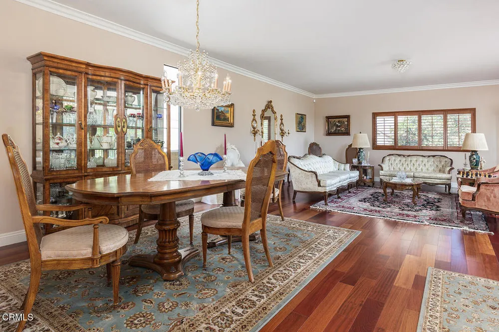1861 Oakmont Terrace Glendale, CA 91208