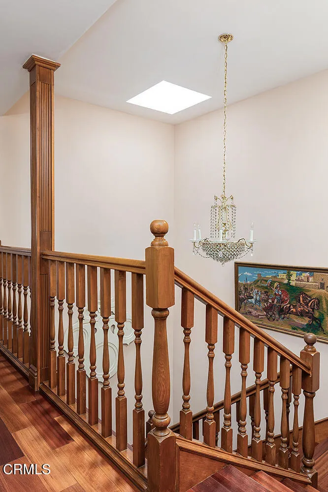 1861 Oakmont Terrace Glendale, CA 91208