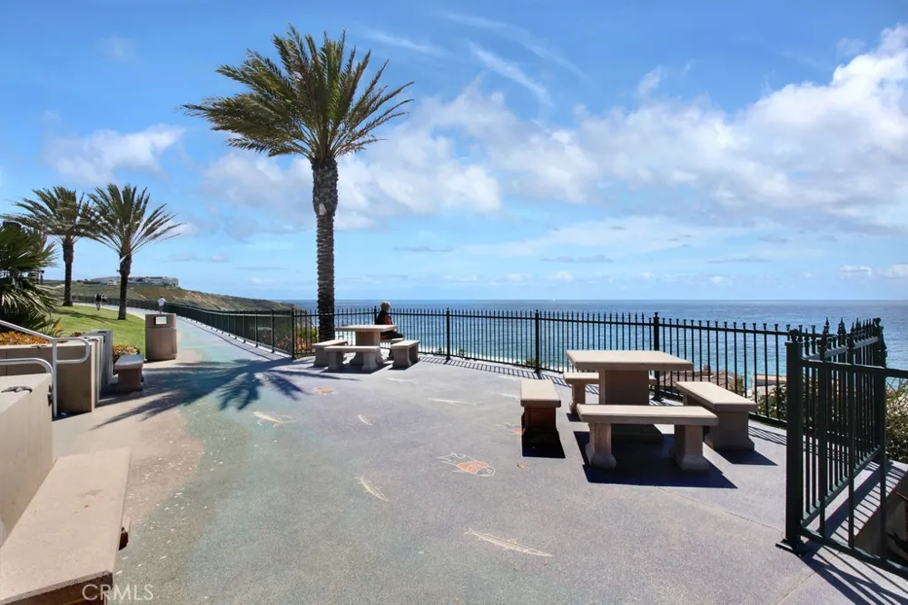 75 Palm Beach Court Dana Point, CA 92629