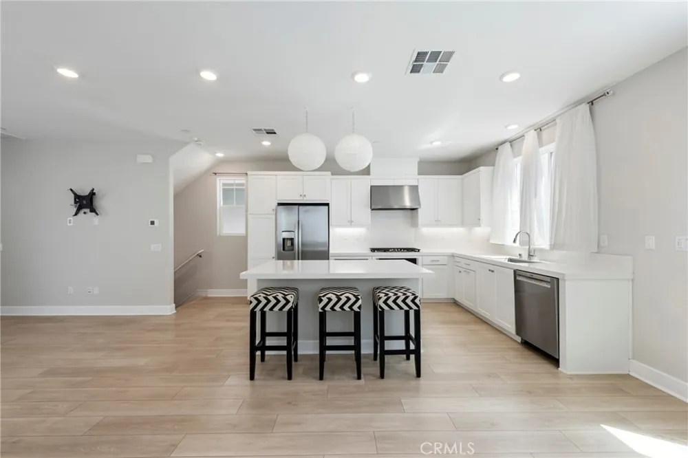 3039 Tallahassee Simi Valley, CA 93065