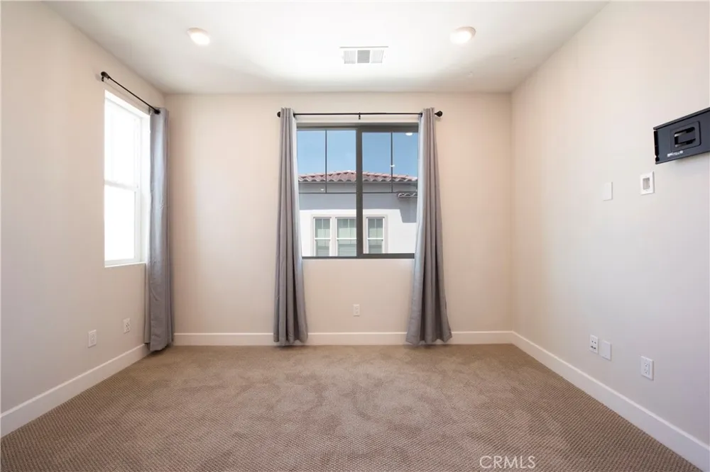 3039 Tallahassee Simi Valley, CA 93065