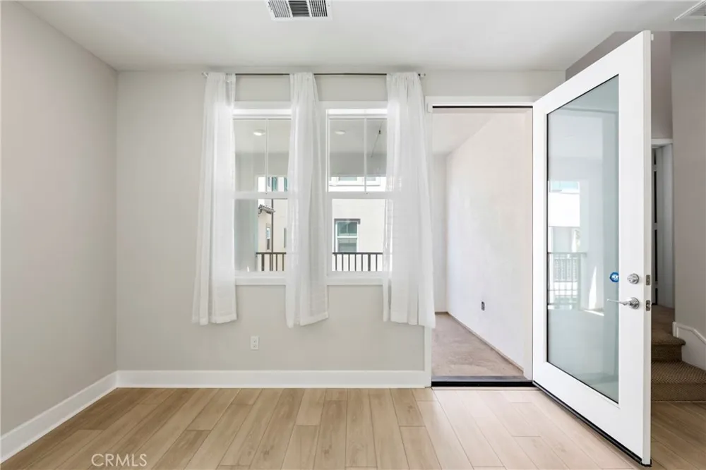 3039 Tallahassee Simi Valley, CA 93065