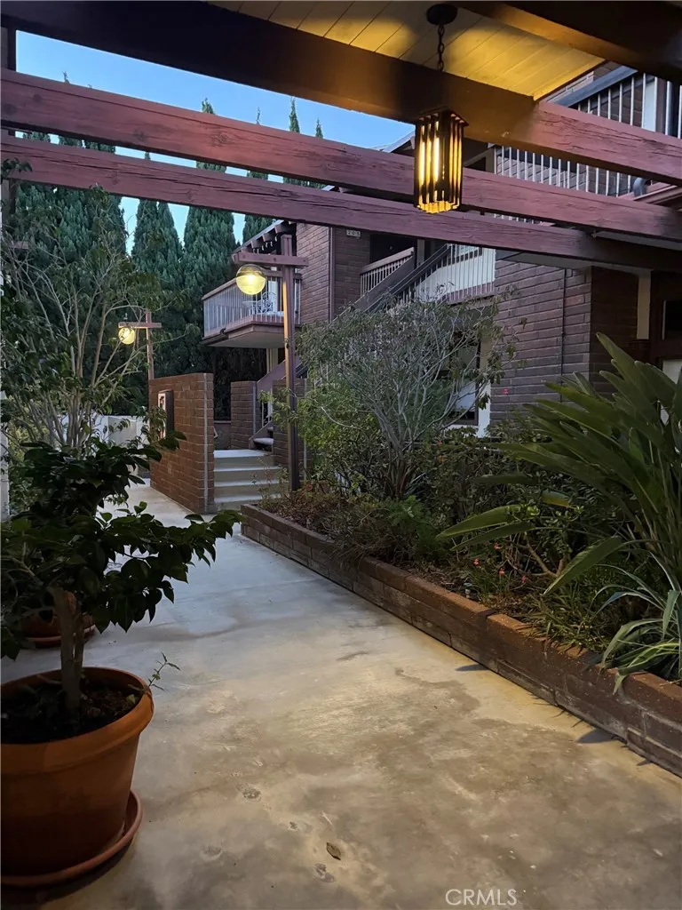 2322 Palos Verdes W #105 Palos Verdes Estates, CA 90274
