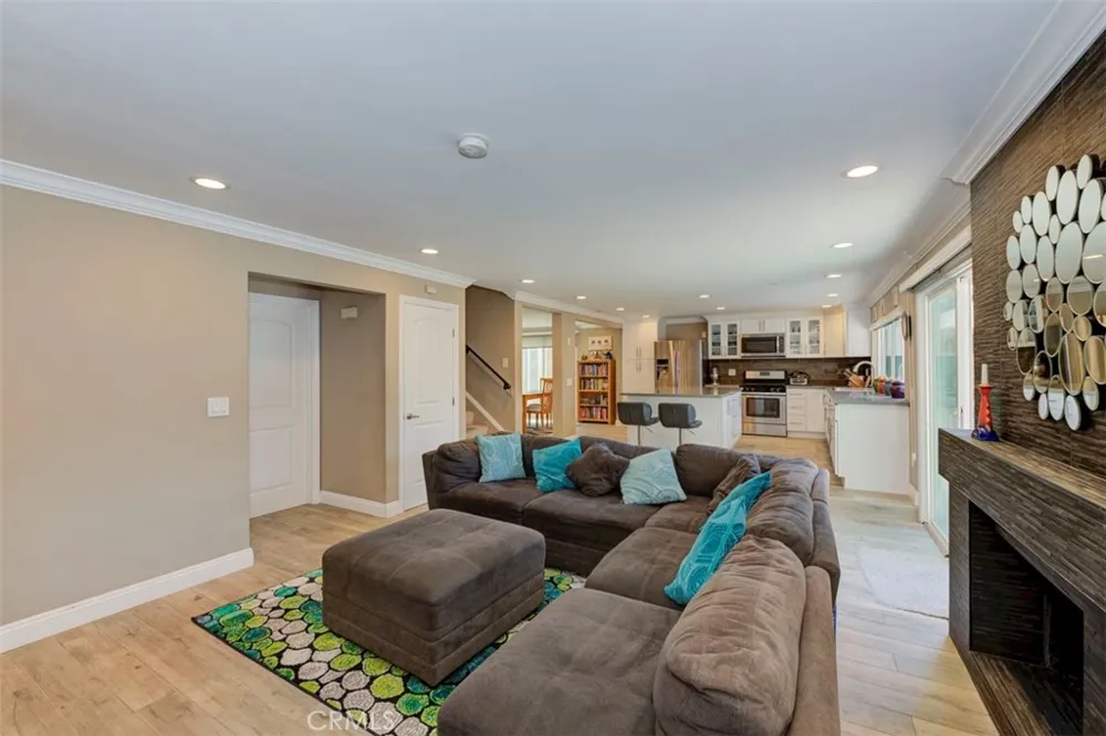 24532 Via Tonada Lake Forest, CA 92630