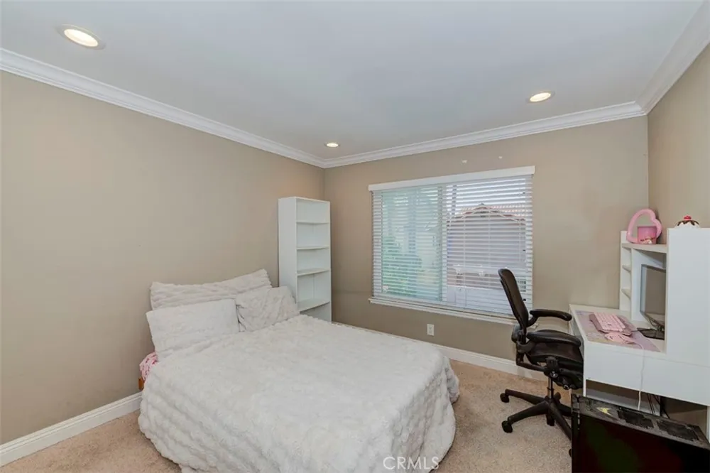 24532 Via Tonada Lake Forest, CA 92630