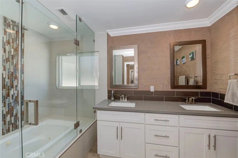 24532 Via Tonada Lake Forest, CA 92630