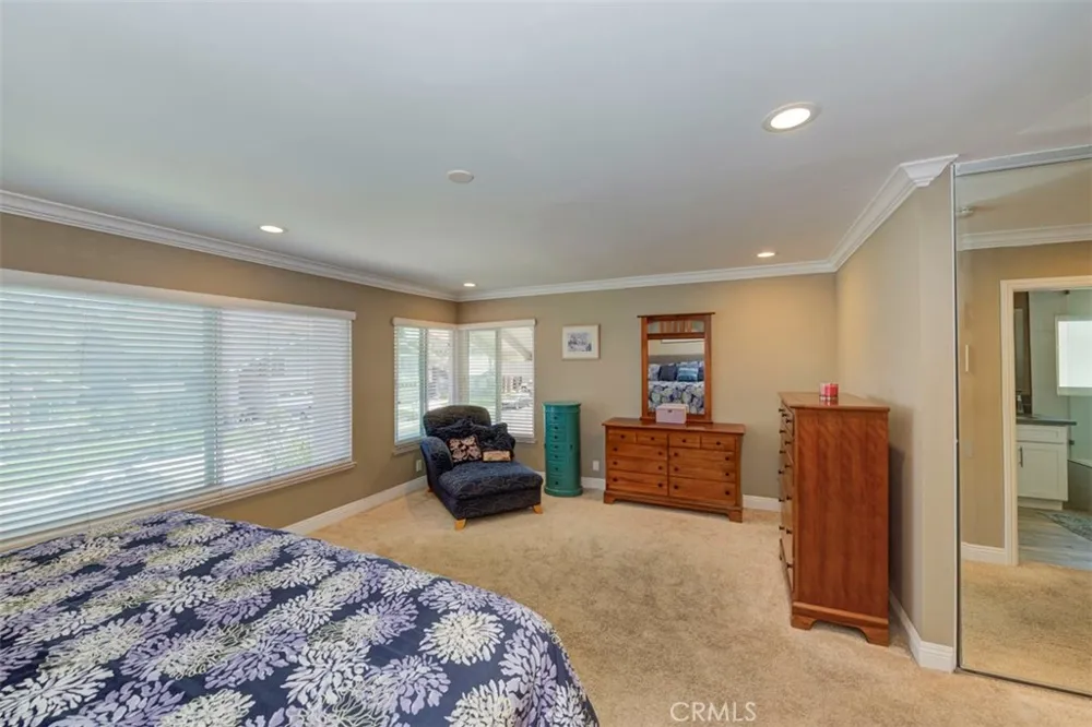 24532 Via Tonada Lake Forest, CA 92630