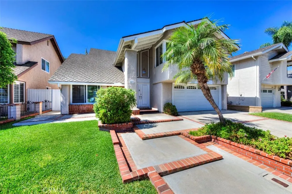 24532 Via Tonada Lake Forest, CA 92630