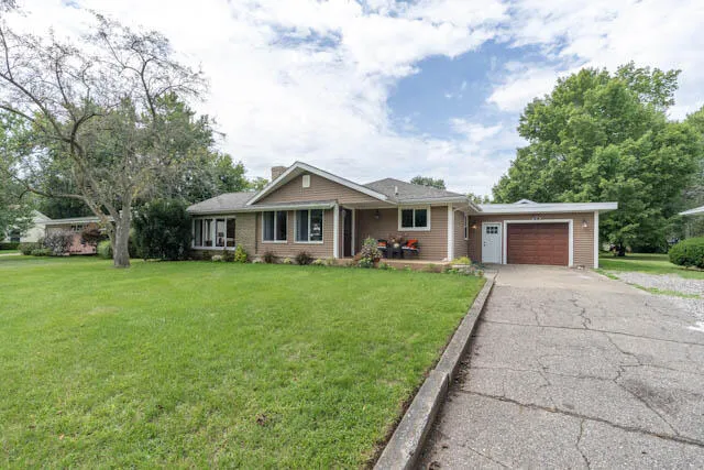 37 Fairfield Drive Coldwater, MI 49036
