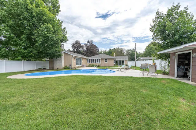 37 Fairfield Drive Coldwater, MI 49036