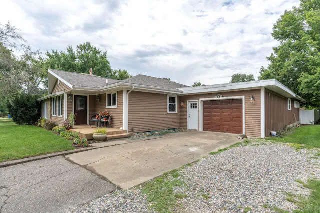 37 Fairfield Drive Coldwater, MI 49036