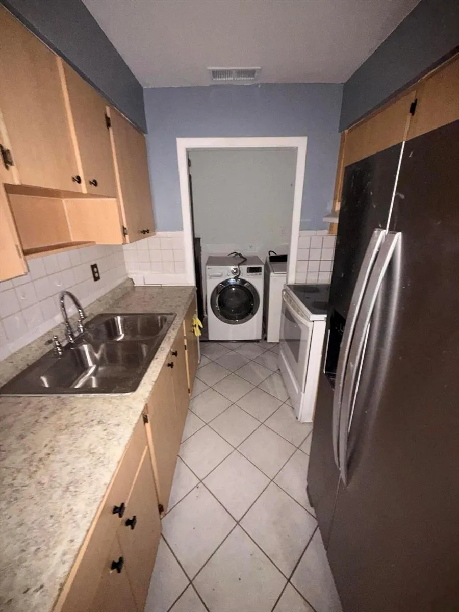 321 NW 57TH STREET Oakland Park, FL 33309