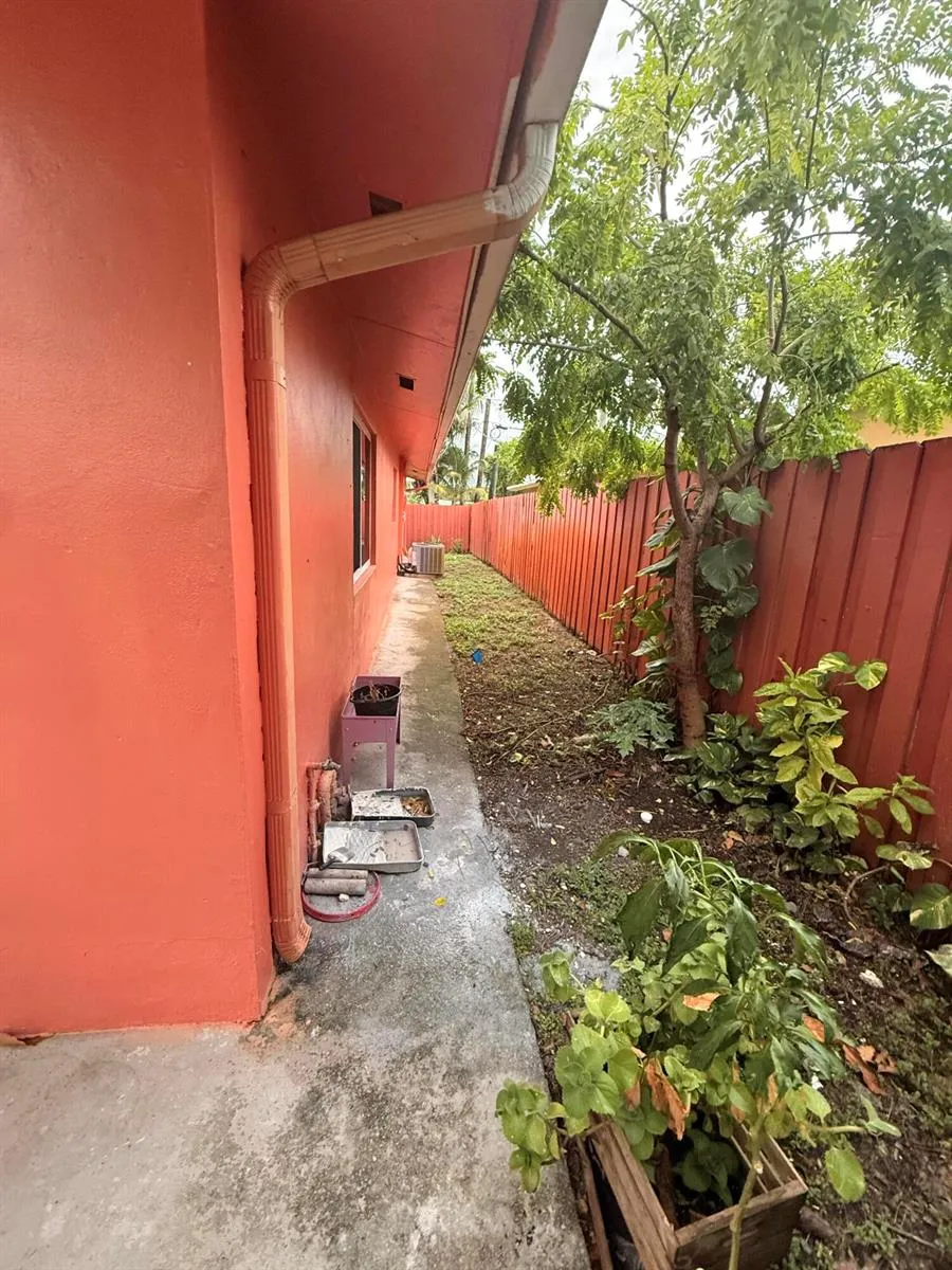 321 NW 57TH STREET Oakland Park, FL 33309