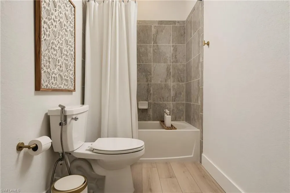 2109 Clementine Street Naples, FL 34120