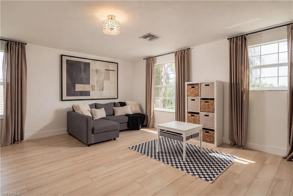 2109 Clementine Street Naples, FL 34120