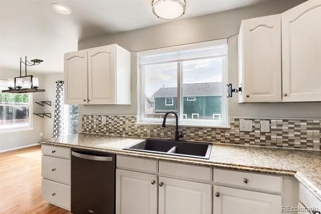 10338 Blue Heron Court Highlands Ranch, CO 80129