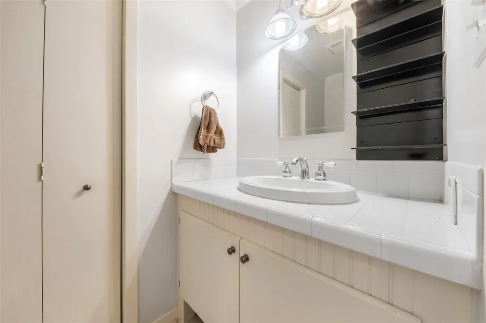 5519 Cheshire Lane Houston, TX 77092