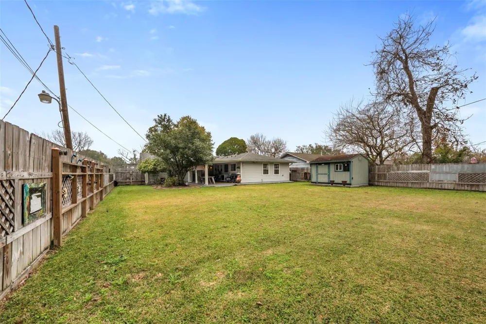5519 Cheshire Lane Houston, TX 77092