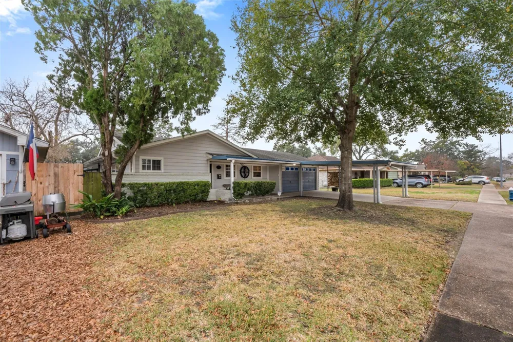 5519 Cheshire Lane Houston, TX 77092
