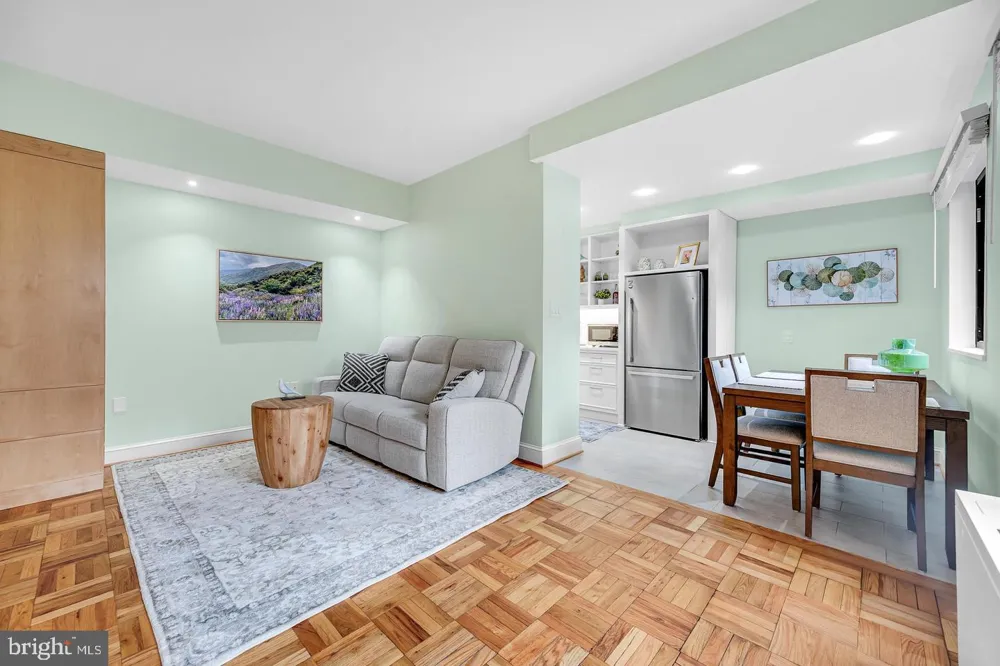 5112 MACARTHUR BOULEVARD NW #2 Washington, DC 20016