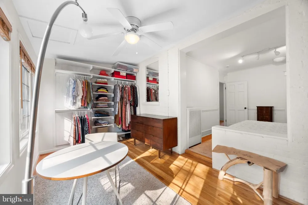 1930 37TH STREET NW Washington, DC 20007