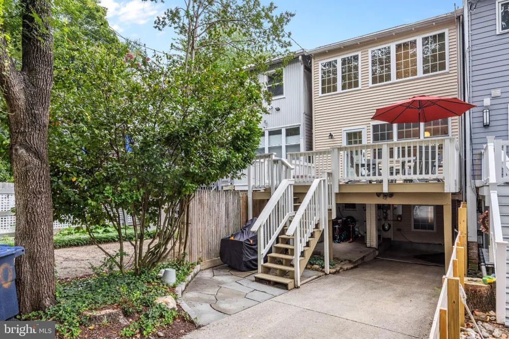1930 37TH STREET NW Washington, DC 20007