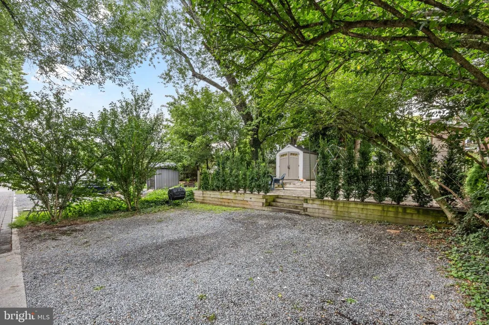 1930 37TH STREET NW Washington, DC 20007