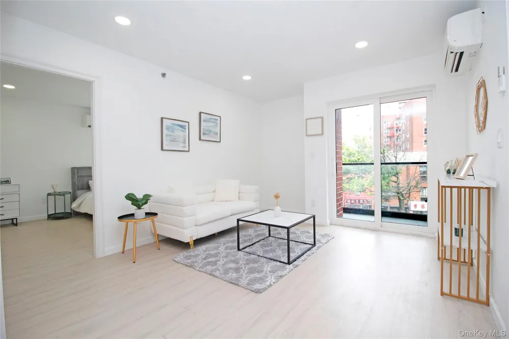 13450 Blossom Avenue #4C Flushing, NY 11355