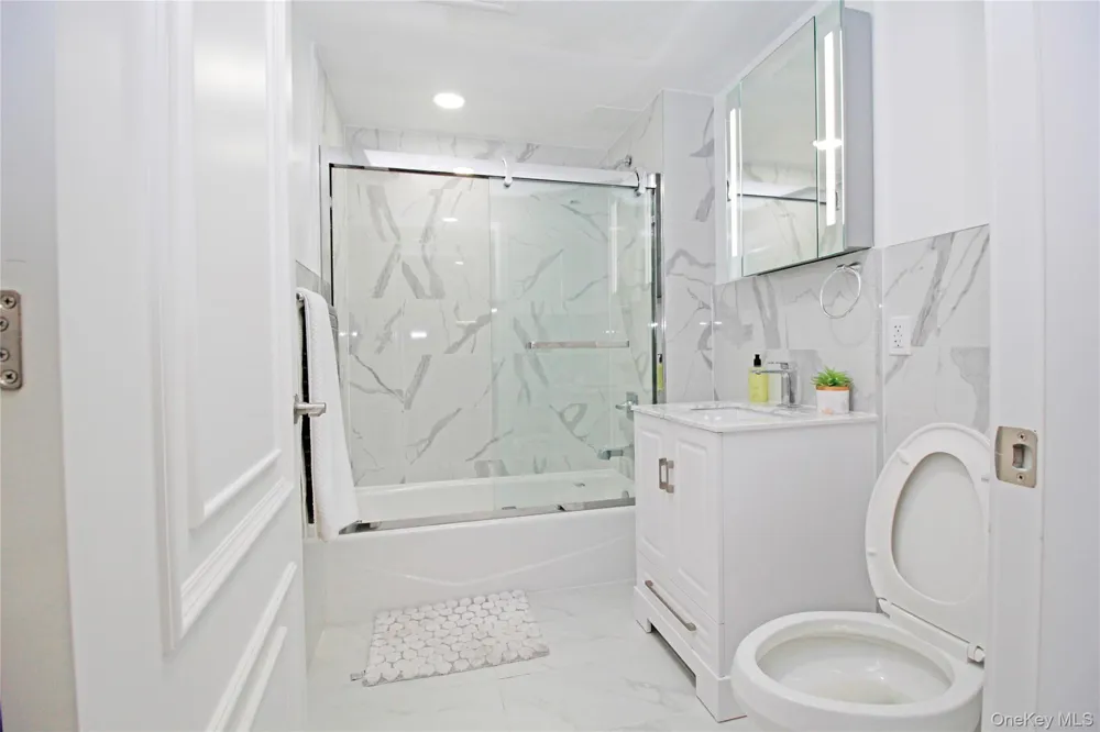 13450 Blossom Avenue #4C Flushing, NY 11355