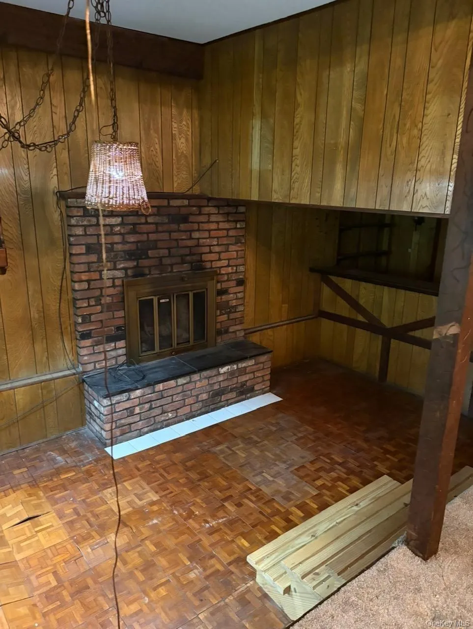 1 Cherokee Street Massapequa, NY 11758