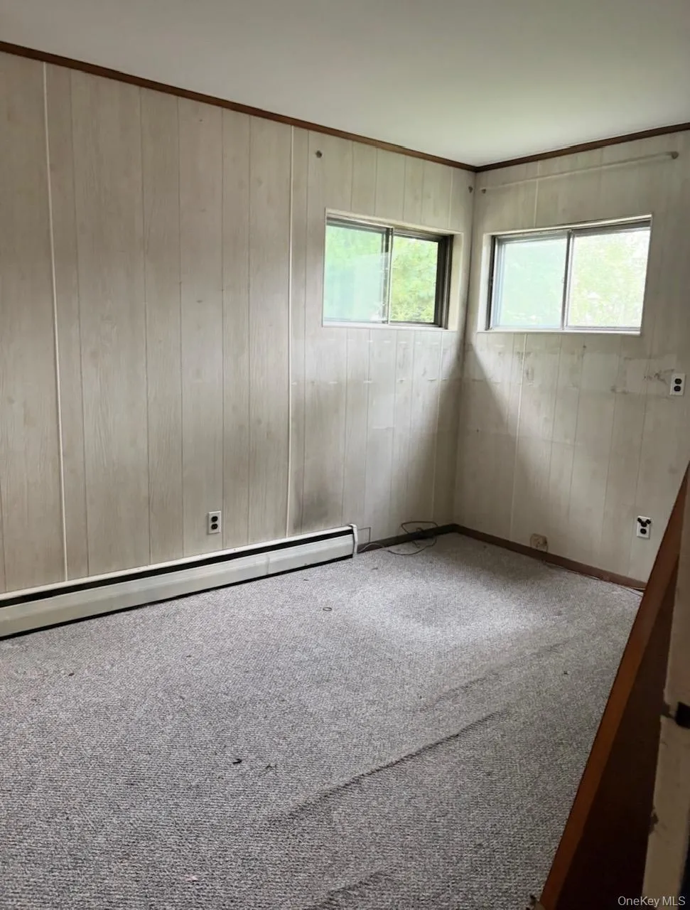 1 Cherokee Street Massapequa, NY 11758
