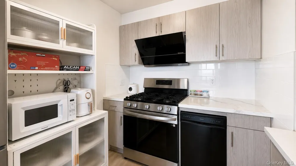 13119 Fowler Ave #4C Flushing, NY 11355
