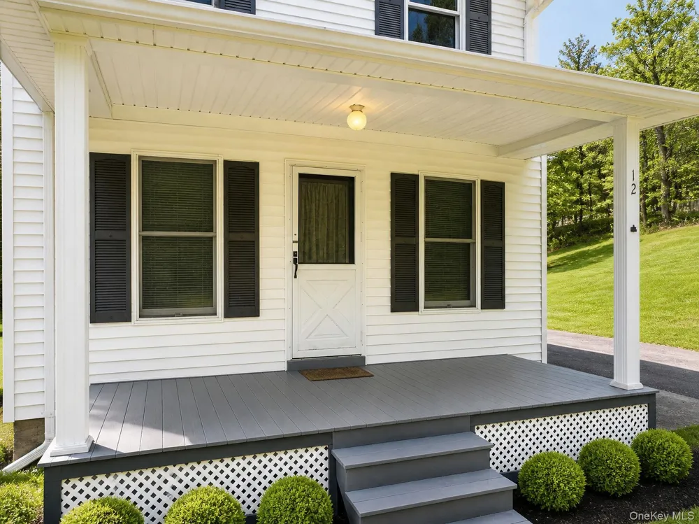 12 Old Turnpike Road Bloomingburg, NY 12721