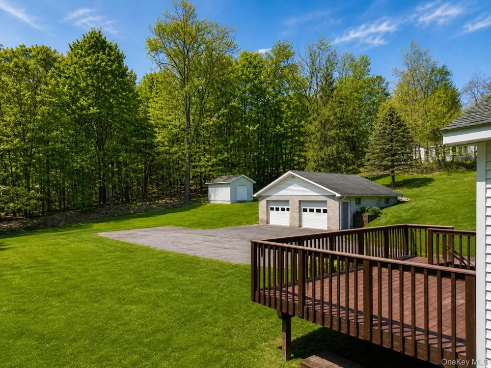 12 Old Turnpike Road Bloomingburg, NY 12721