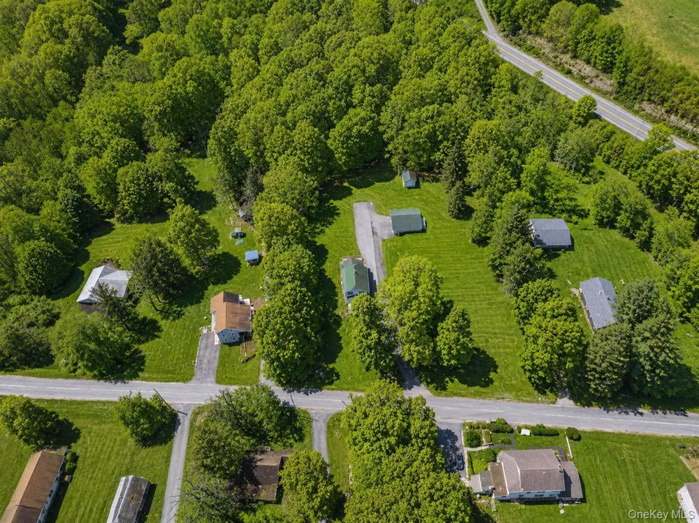 12 Old Turnpike Road Bloomingburg, NY 12721