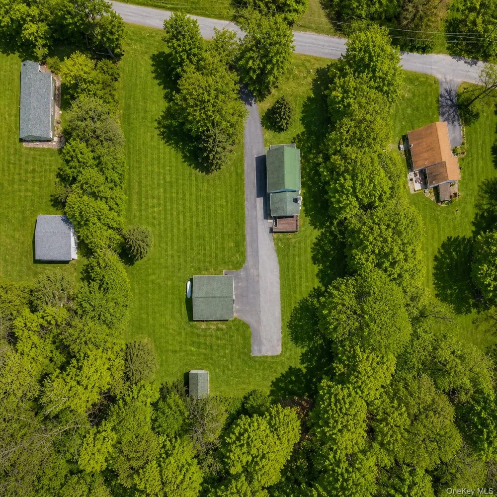 12 Old Turnpike Road Bloomingburg, NY 12721