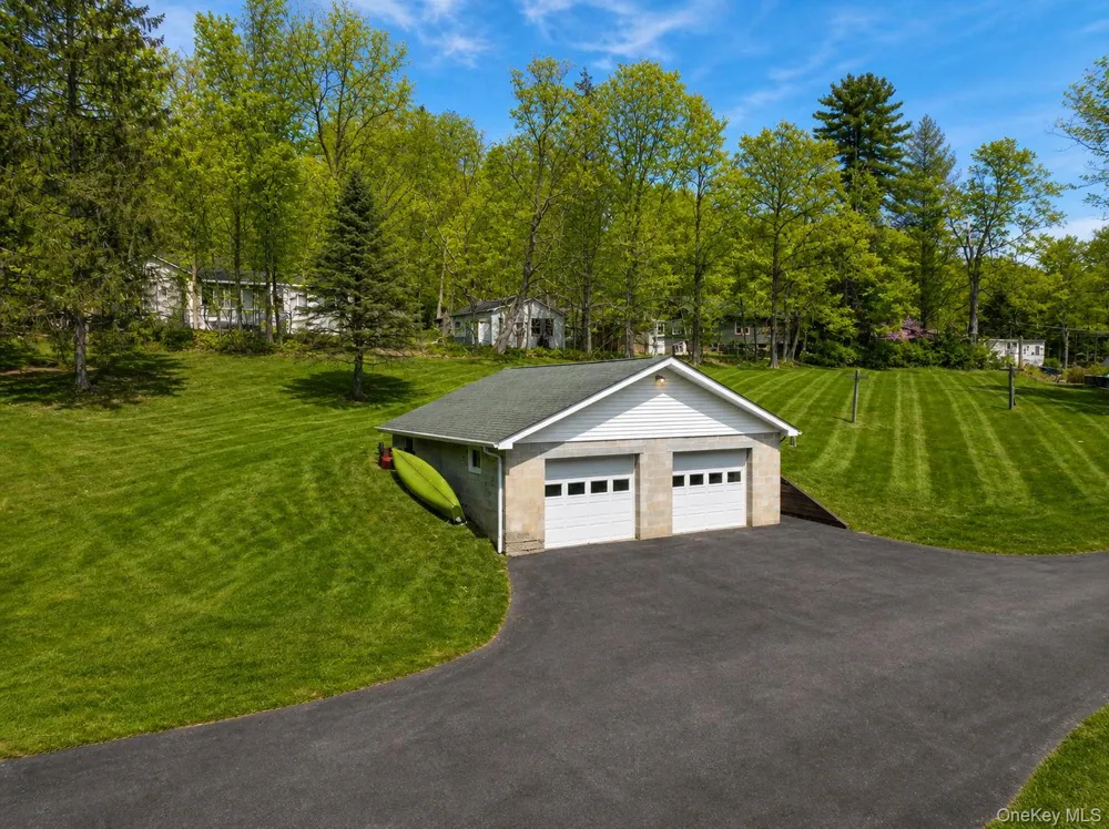 12 Old Turnpike Road Bloomingburg, NY 12721