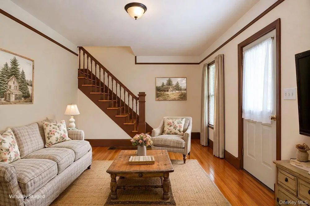 12 Old Turnpike Road Bloomingburg, NY 12721