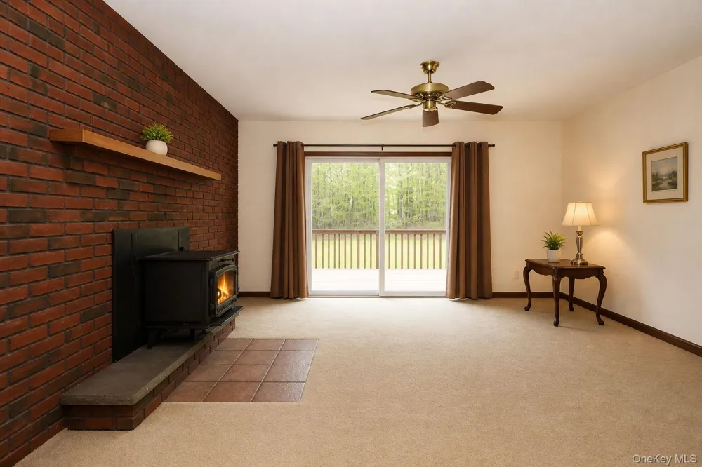 12 Old Turnpike Road Bloomingburg, NY 12721