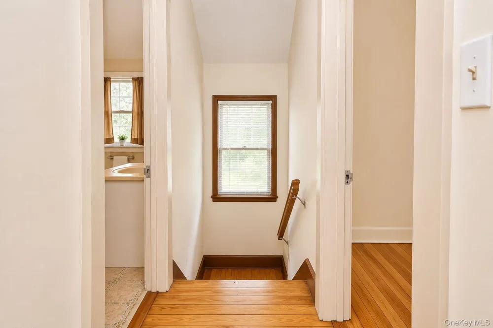 12 Old Turnpike Road Bloomingburg, NY 12721