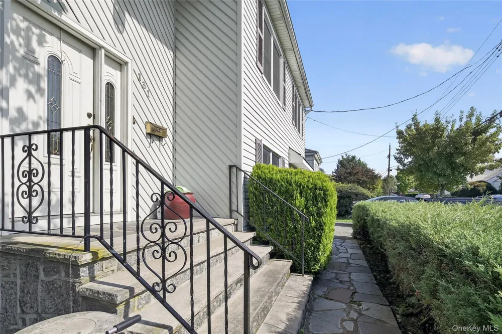 131 Frank Avenue Mamaroneck, NY 10543