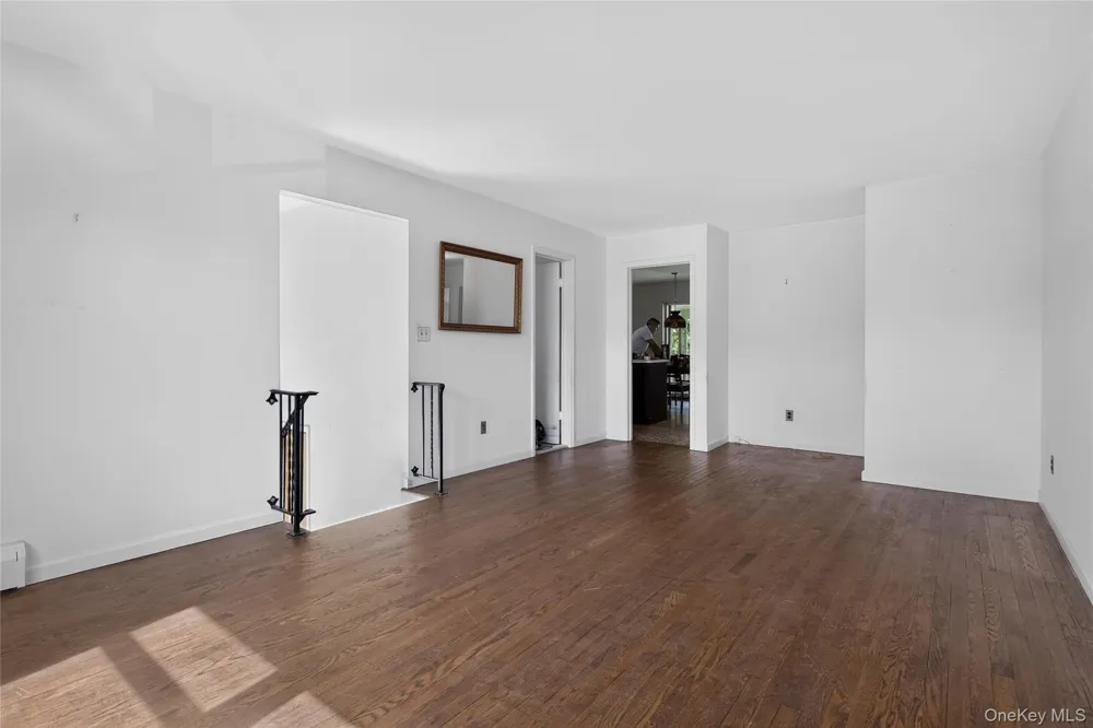 131 Frank Avenue Mamaroneck, NY 10543