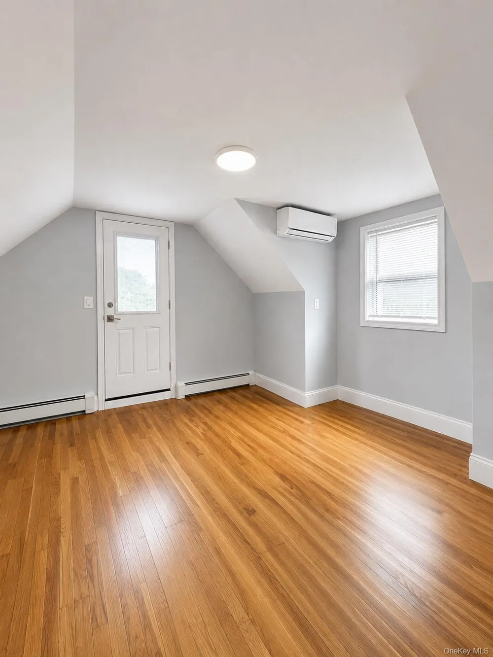 1 Iroquois Street E Massapequa, NY 11758