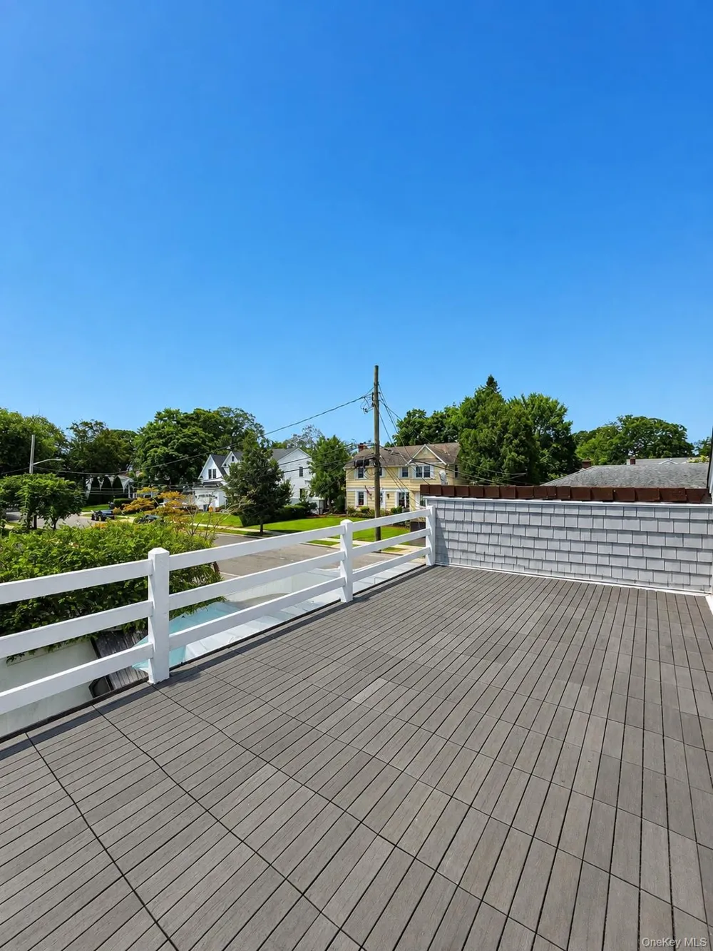 1 Iroquois Street E Massapequa, NY 11758