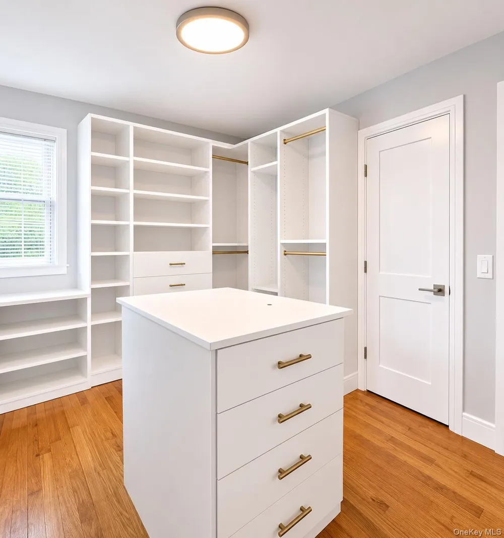1 Iroquois Street E Massapequa, NY 11758