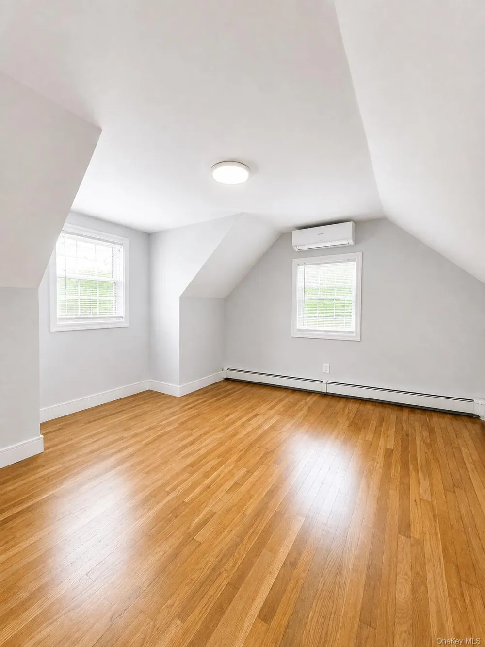 1 Iroquois Street E Massapequa, NY 11758