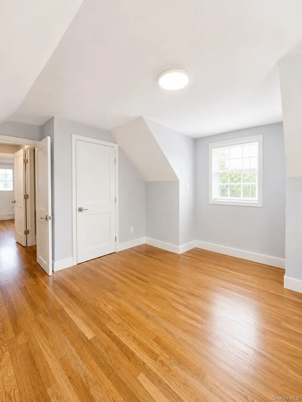 1 Iroquois Street E Massapequa, NY 11758