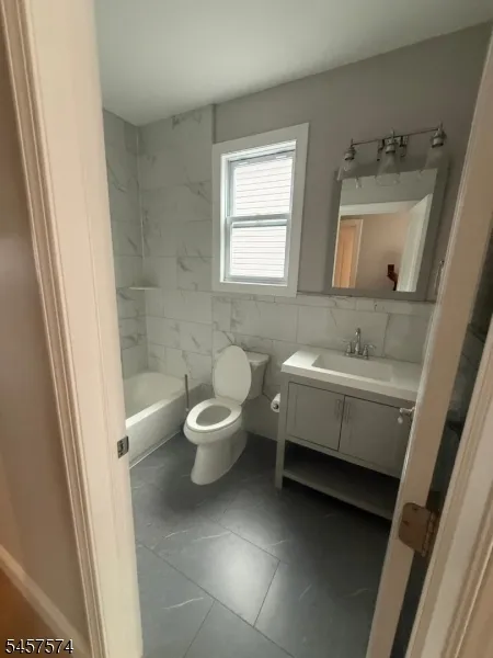 372 E 27th St #201 Unit 201 Paterson City, NJ 07514